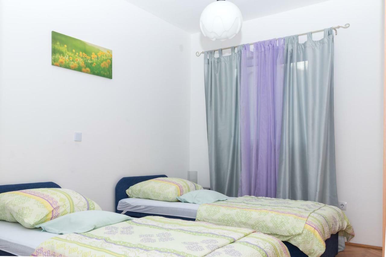 Apartment Rora Zaboric Esterno foto